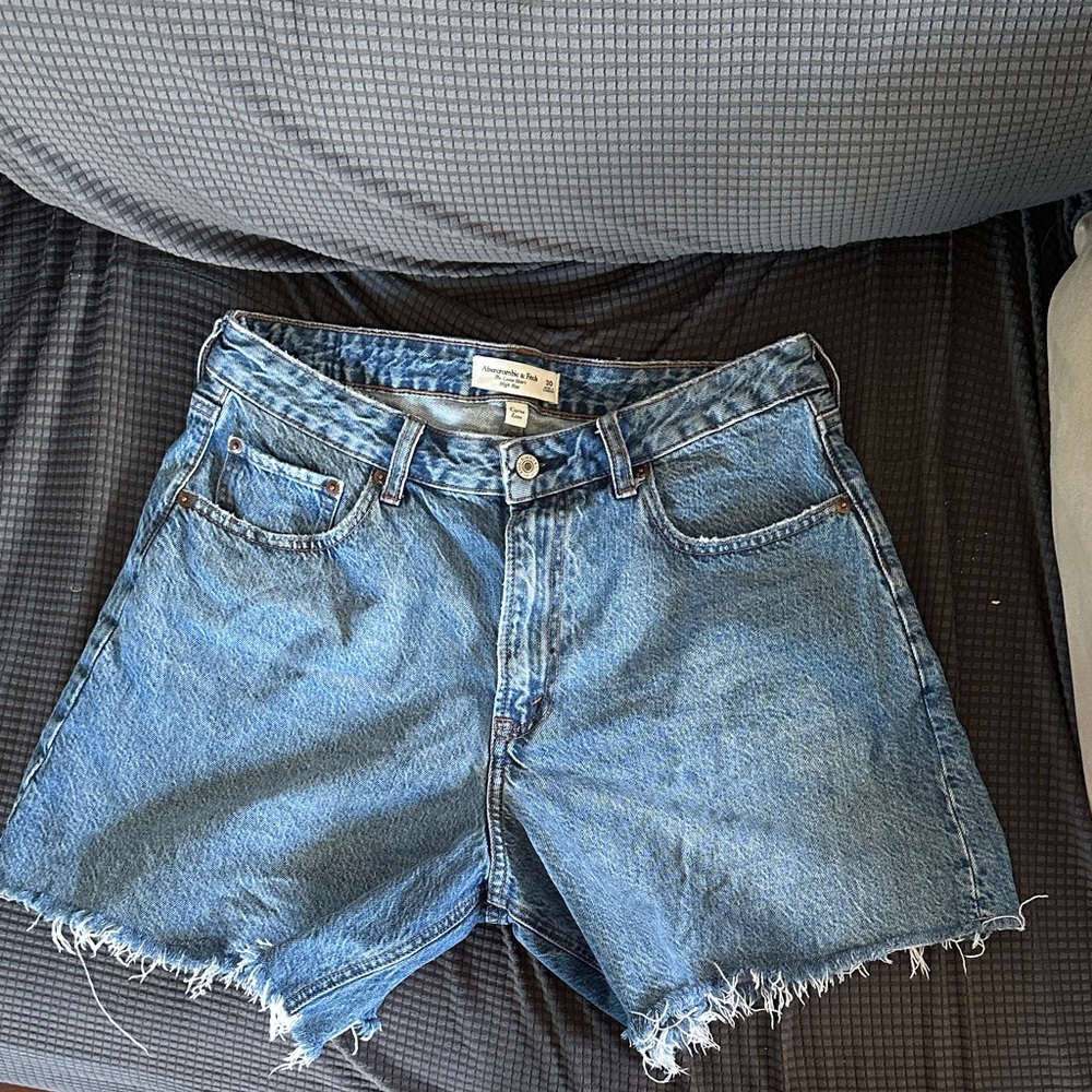 Curve love loose shorts high rise